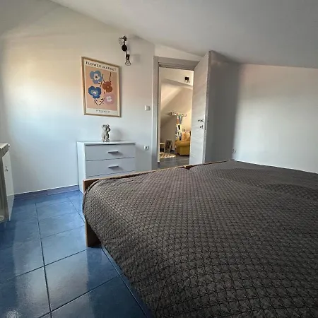 Apartman Leni Apartamento *
