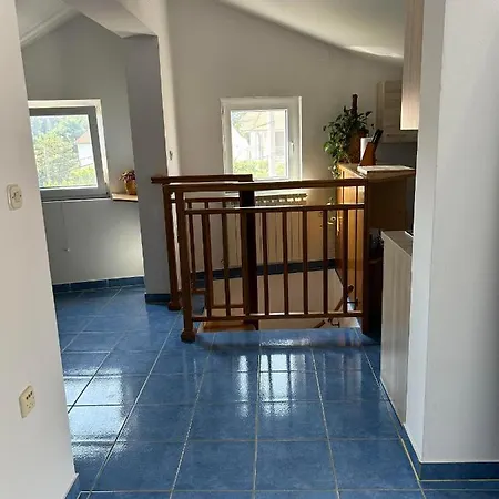 Apartman Leni Apartment