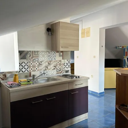 Apartment Apartman Leni *