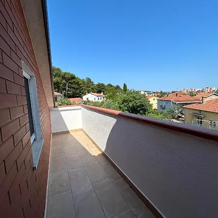 Apartment Apartman Leni